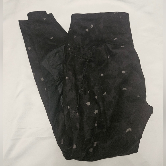 All In Motion Black Animal Print Leggings With Mesh Panels! - Picture 1 of 8